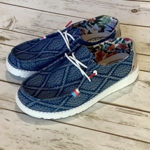 Wendy boho blue denim size 8 women’s